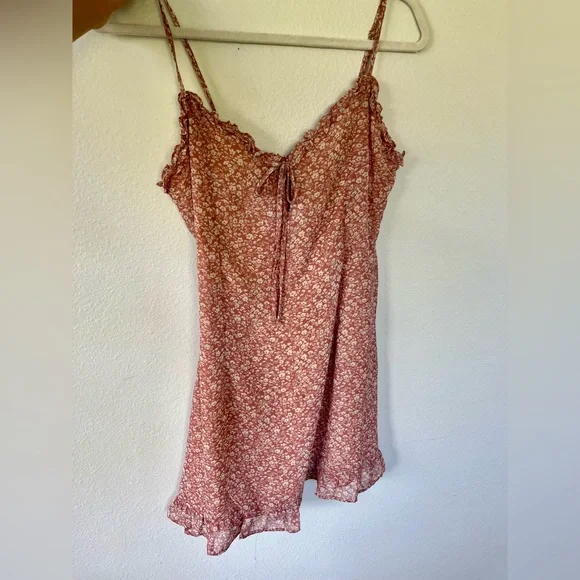 urban outfitters pink floral mini dress - Picture 1 of 6